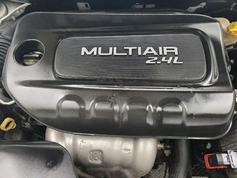 Used 2015 Jeep Cherokee Latitude AWD/4WD image 30
