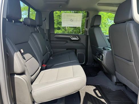 New 2026 Chevrolet Silverado 2500 LTZ w/ LTZ Convenience Package AWD/4WD image 19