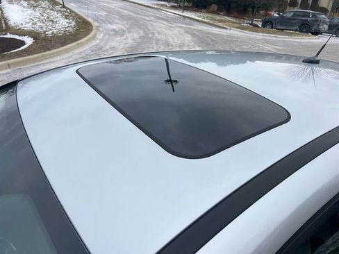 Used 2012 Ford Focus Titanium image 16