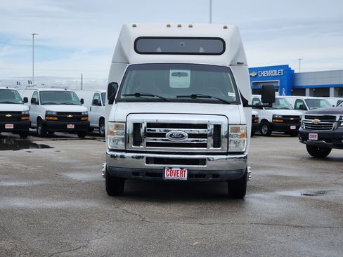 Used 2015 Ford E-450 and Econoline 450 Super Duty w/ Shuttle Bus Prep Package RWD image 2