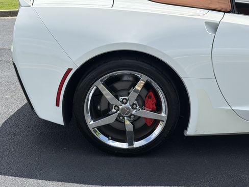 Used 2014 Chevrolet Corvette Stingray Convertible w/ 3LT Preferred Equipment Group RWD image 34