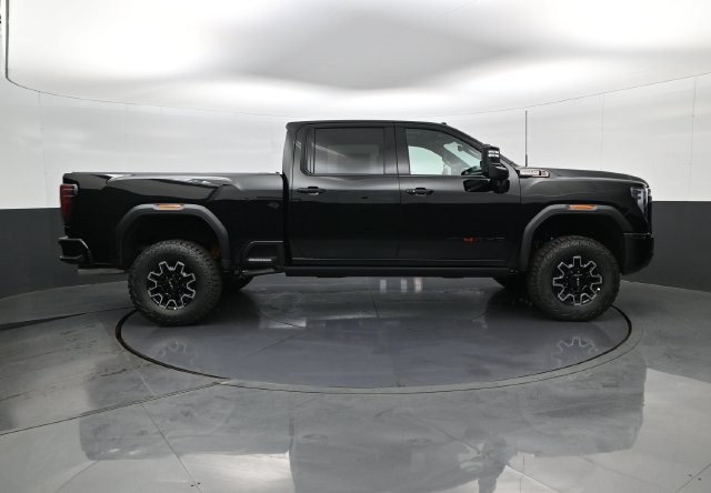 New 2026 GMC Sierra 2500 AT4X AWD/4WD image 4