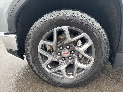 Used 2024 GMC Sierra 1500 SLT w/ SLT Premium Plus Package image 27