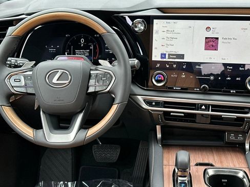 New 2026 Lexus RX 350 FWD image 24