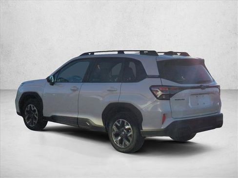 Certified 2025 Subaru Forester Premium image 9