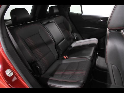 Certified 2023 Chevrolet Equinox RS FWD image 19