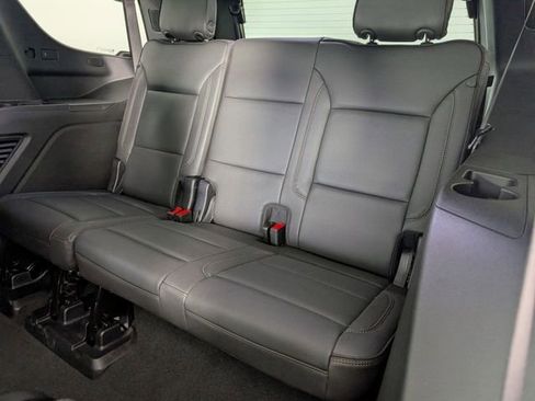 Used 2025 Chevrolet Tahoe High Country image 30