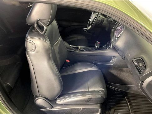 Used 2018 Dodge Challenger SXT Plus RWD image 10