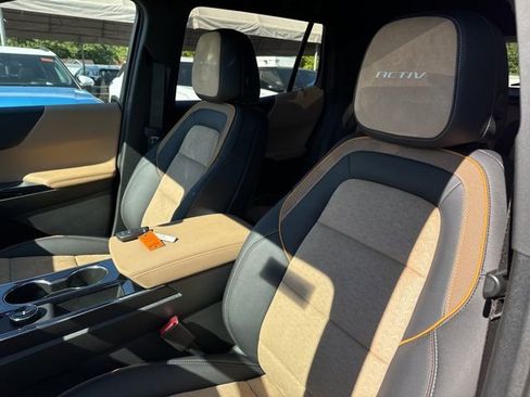 New 2025 Chevrolet Equinox ACTIV w/ Safety and Technology Package image 15