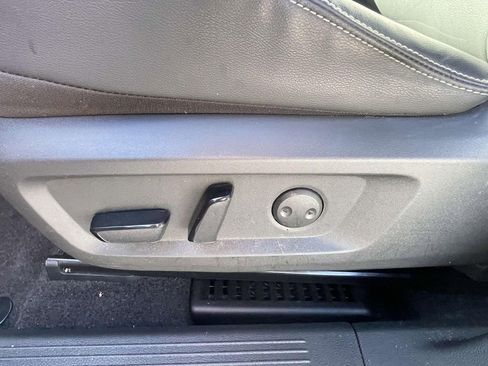 Used 2023 Nissan Rogue SL w/ SL Premium Package image 15