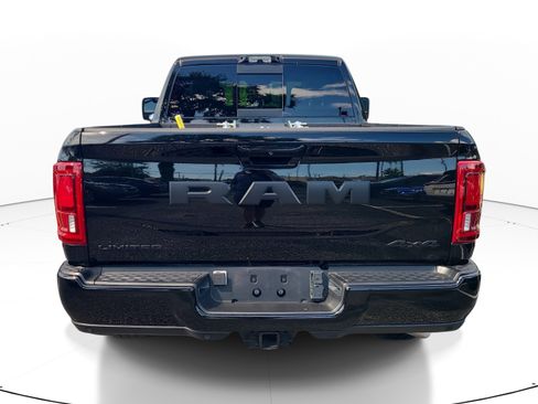 Used 2025 RAM 3500 Limited AWD/4WD image 5