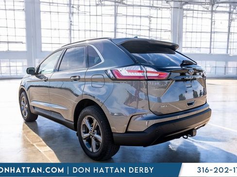 Used 2022 Ford Edge SEL w/ Sport Appearance Package image 24