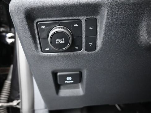 Certified 2025 Ford Expedition Max Active image 12