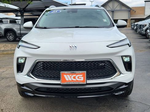 Used 2025 Buick Encore GX Sport Touring w/ Comfort Package AWD/4WD image 6