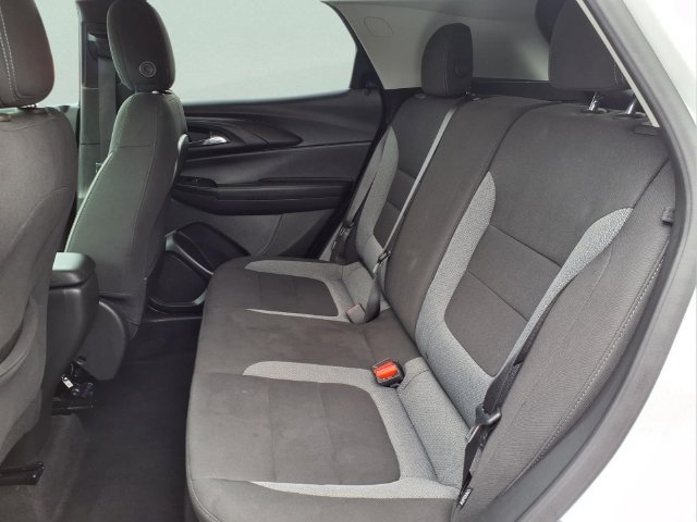 Used 2025 Chevrolet TrailBlazer LT FWD image 14