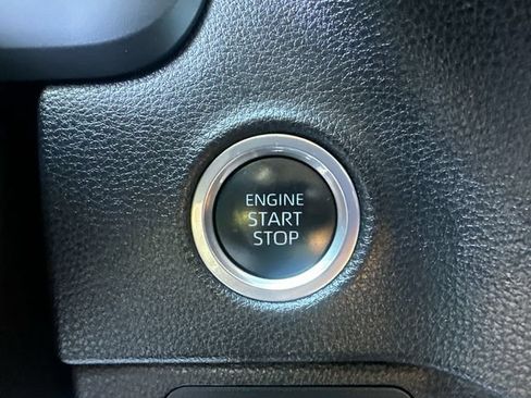 Used 2023 Toyota Tundra SR5 w/ SR5 Convenience Package AWD/4WD image 34