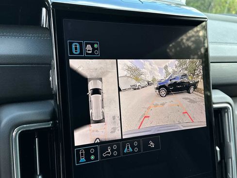 Certified 2025 GMC Yukon Denali image 22