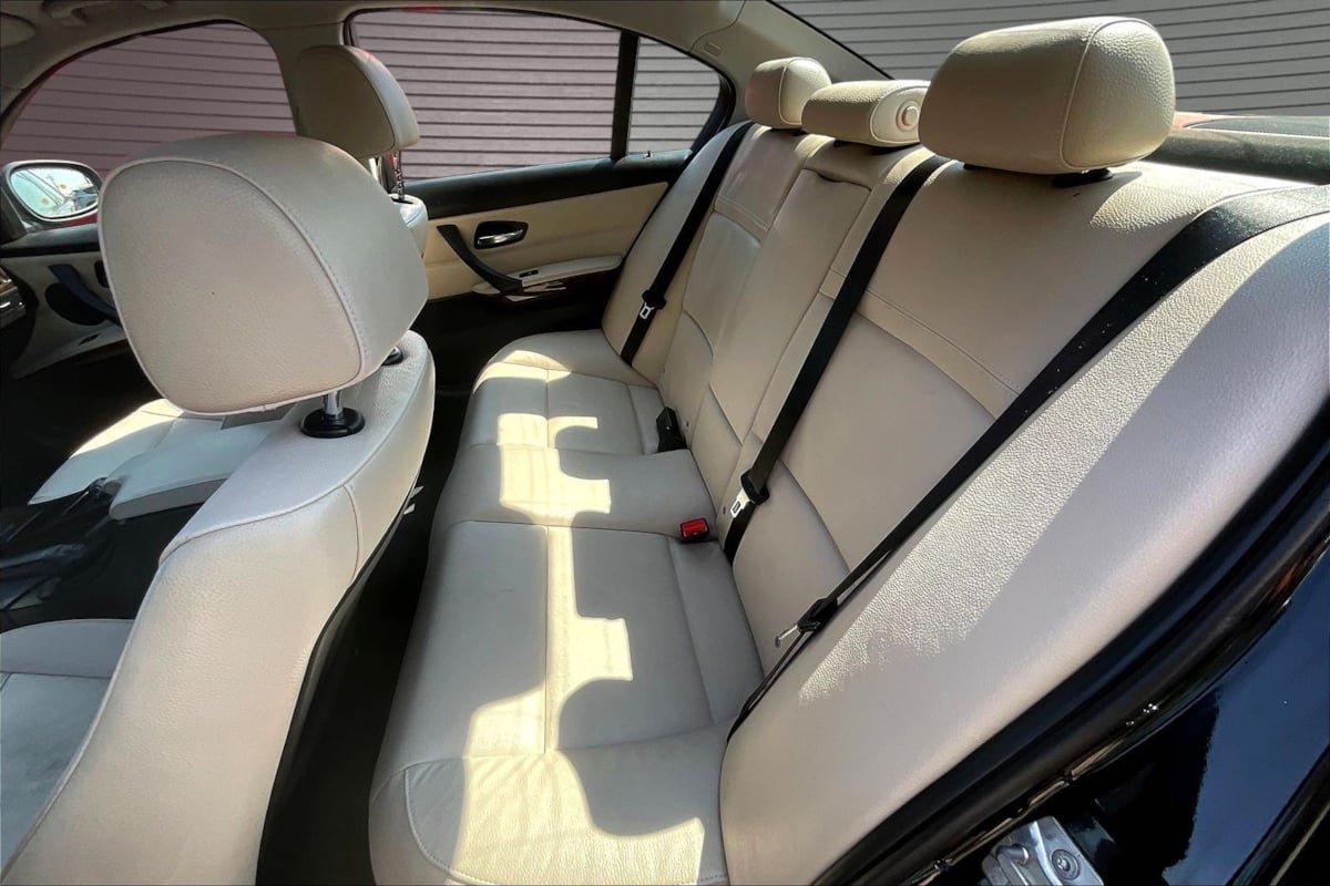 Used 2011 BMW 328i Sedan RWD image 21