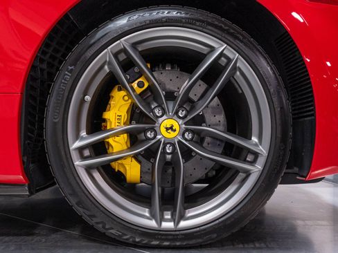 Used 2018 Ferrari 488 Spider RWD image 44