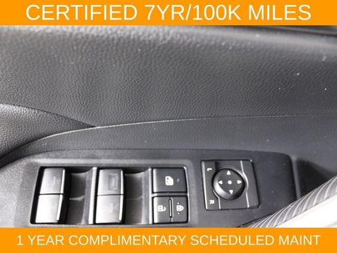 Used 2025 Toyota RAV4 XLE AWD/4WD image 17