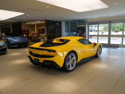 Used 2025 Ferrari 296 GTS image 37