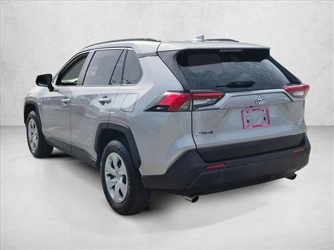 Used 2020 Toyota RAV4 LE AWD/4WD image 7