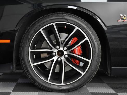 Used 2018 Dodge Challenger R/T Scat Pack w/ Leather Interior Group image 25