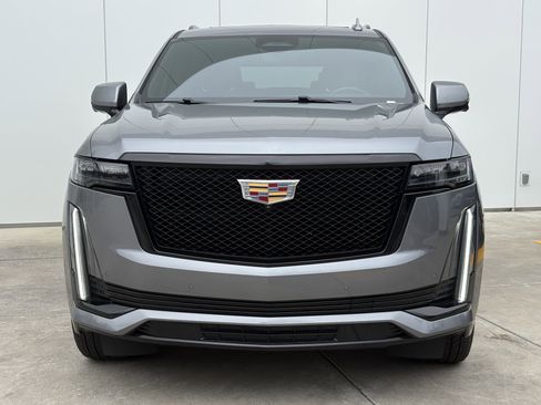 Used 2021 Cadillac Escalade Sport AWD/4WD image 3