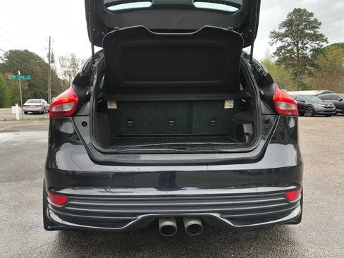 Used 2015 Ford Focus ST w/ Equipment Group 402A image 18