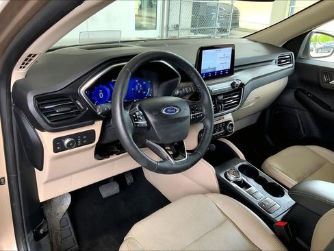 Used 2020 Ford Escape Titanium AWD/4WD image 20