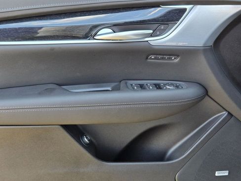 New 2025 Cadillac XT5 Premium Luxury image 24
