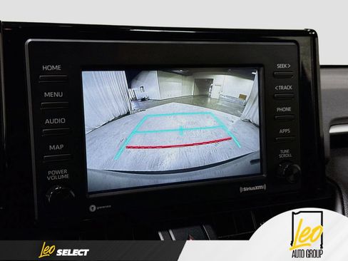 Used 2021 Toyota RAV4 XLE w/ Convenience Package AWD/4WD image 16