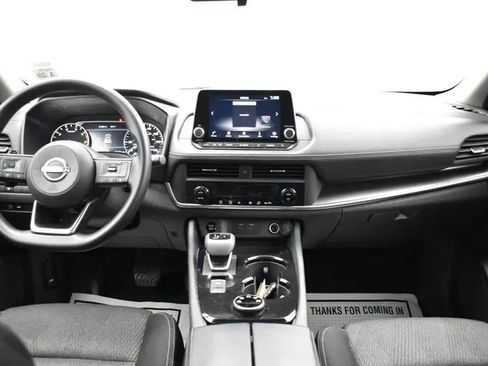 Used 2024 Nissan Rogue SV AWD/4WD image 19