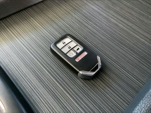 Used 2022 Honda Pilot Elite image 15