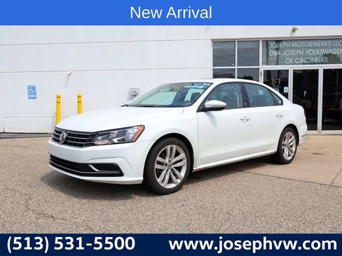 Used 2019 Volkswagen Passat 2.0T Wolfsburg FWD image 1