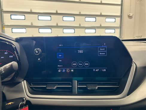 Used 2024 Chevrolet Trax RS w/ Driver Confidence Package image 21