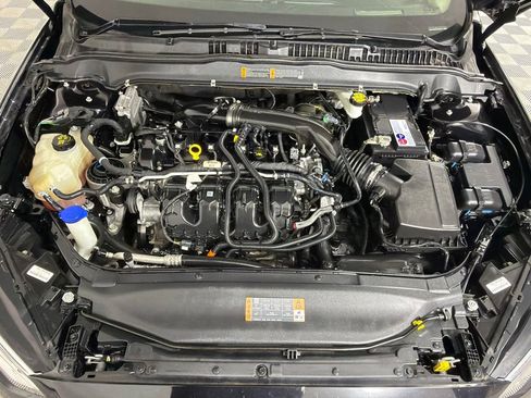 Used 2020 Ford Fusion Titanium FWD image 21