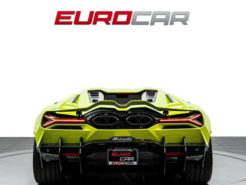 Used 2025 Lamborghini Revuelto AWD/4WD image 4