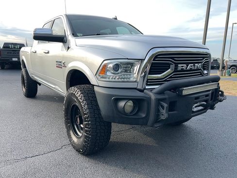 Used 2017 RAM 2500 Limited image 3