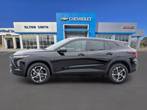 New 2026 Chevrolet Trax RS w/ Driver Confidence Package image 8