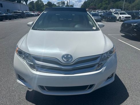 Used 2014 Toyota Venza XLE w/ XLE Premium Package FWD image 2