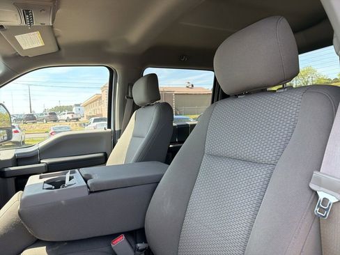 Used 2017 Ford F250 XLT w/ XLT Premium Package image 9