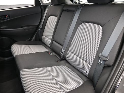 Used 2021 Hyundai Kona SE image 30