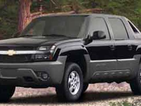 Used 2002 Chevrolet Avalanche 2500 w/ Convenience Pkg AWD/4WD image 1