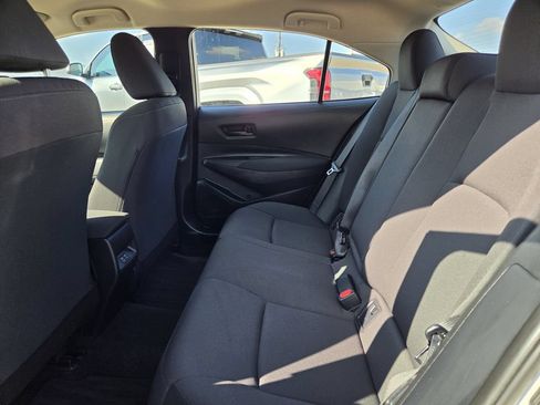 Used 2025 Toyota Corolla LE FWD image 27