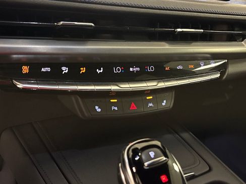 Used 2024 Cadillac XT4 Sport w/ Cold Weather Package image 37