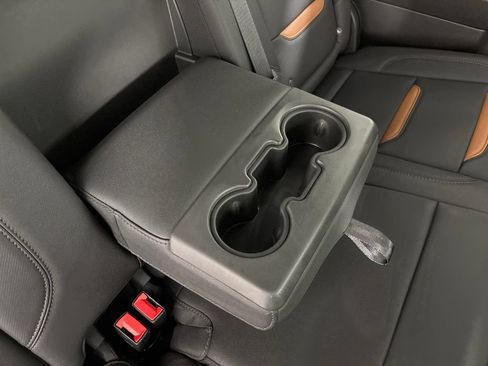 Certified 2024 GMC Sierra 2500 AT4 w/ AT4 Premium Plus Package AWD/4WD image 18
