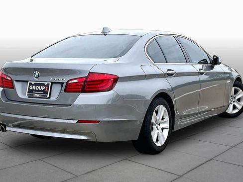 Used 2011 BMW 528i Sedan RWD image 12