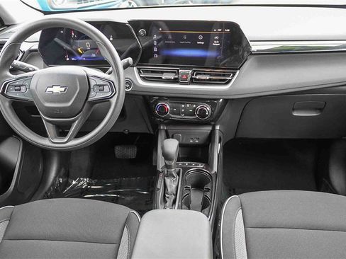 Used 2024 Chevrolet TrailBlazer LT image 14