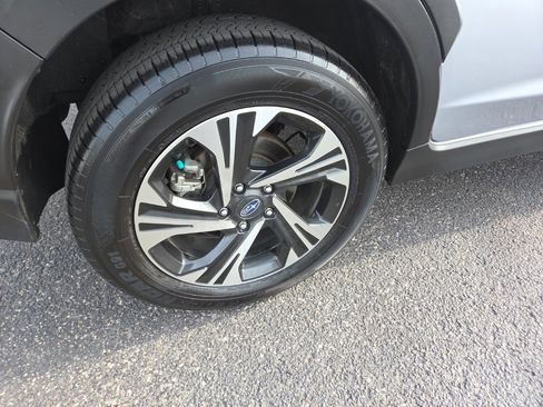 Used 2024 Subaru Crosstrek 2.0i Premium image 7